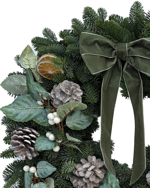 Touch of Frost Christmas Wreath - Luxury Natural