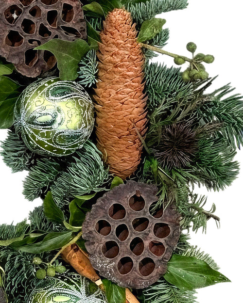 Black Ivy Christmas Wreath - Luxury Natural