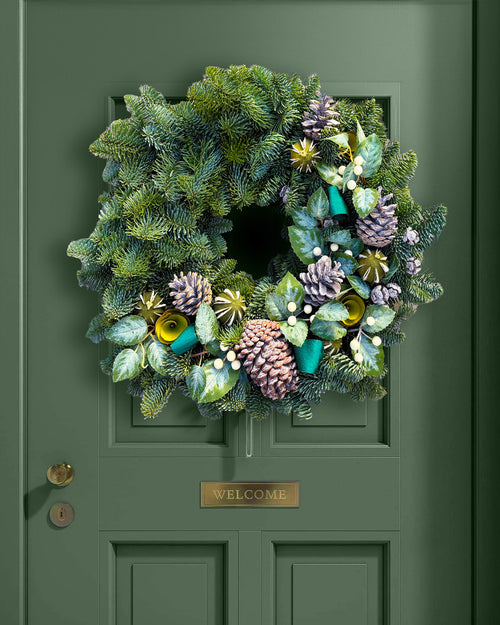 Touch of Frost Christmas Wreath - Luxury Natural